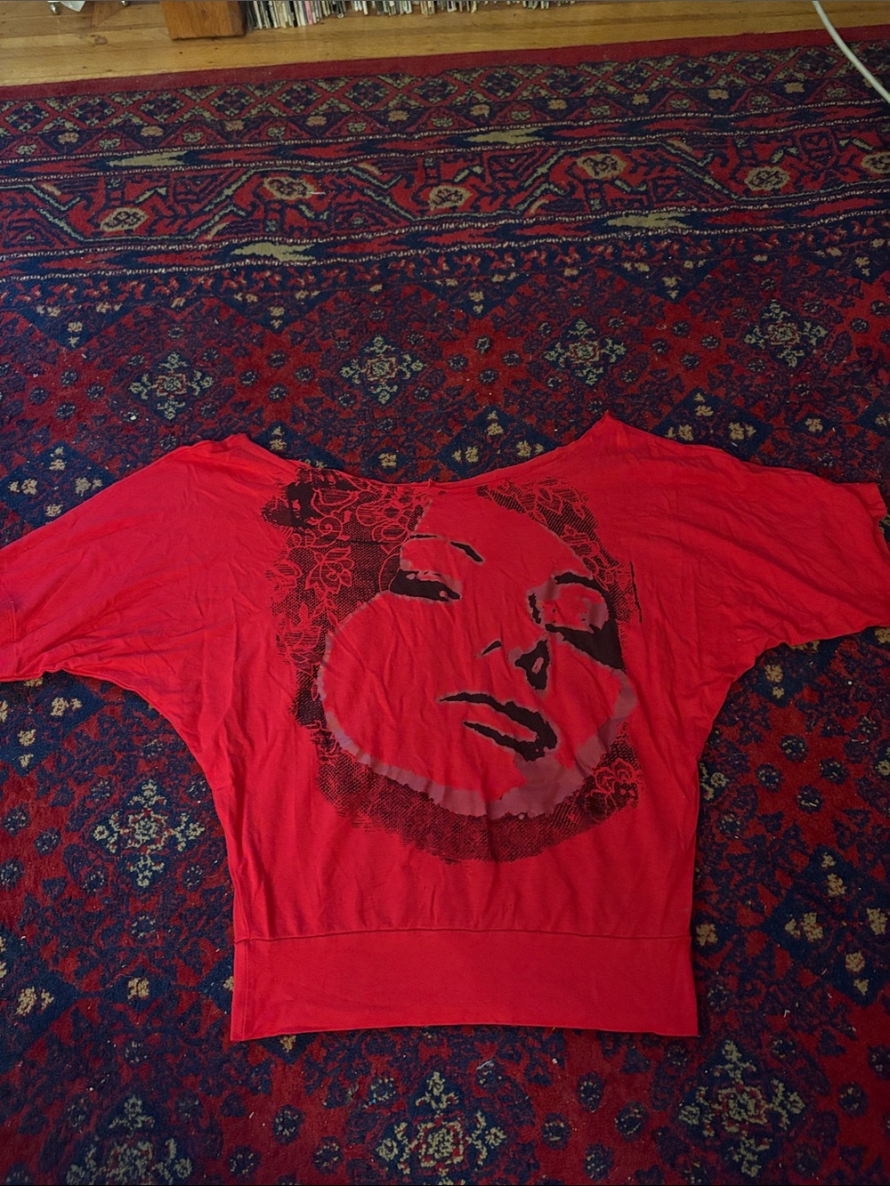 Red Marylin Monroe batwing top